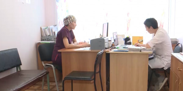 Дефицит кадров испытывают больницы Костанайской области