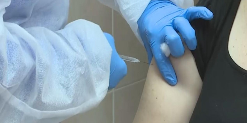 Қарағанды облысында мұғалімдерді жаппай вакциналау басталып кетті