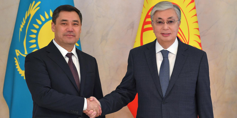 Президент Кыргызстана прибыл с государственным визитом в Нур-Султан
