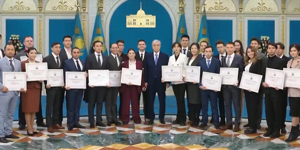 Қ. Тоқаев &laquo;Тәуелсіздік ұрпақтары&raquo; грантының иегерлерін марапаттады