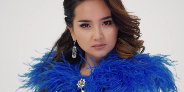 Салтанат Бақаева &ndash; &laquo;Жаса, қазағым!&raquo; (Әні мен сөзі: Әлжан Нұрлыбеков)