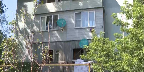 Жители ЖК в Алматы пользуются газовыми баллонами на кухне