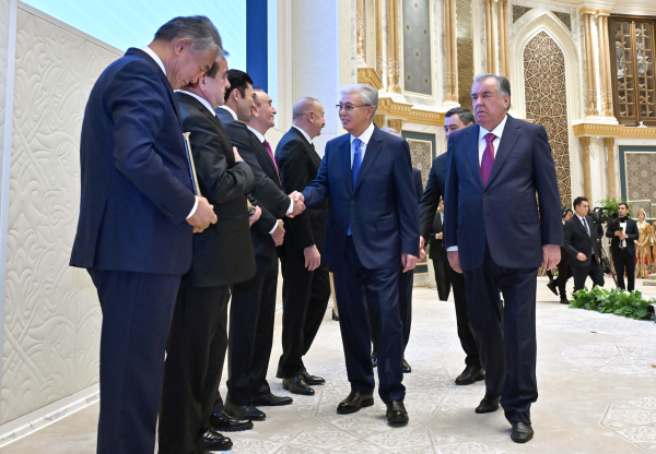 Қ. Тоқаев «Келешек мұрасы» халықаралық сыйлығын тапсыру рәсіміне қатысты