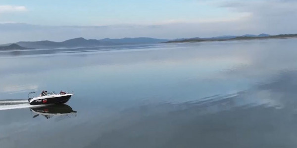 Нефтяное пятно до 10 тыс. кв. метров обнаружили в Бухтарминском водохранилище