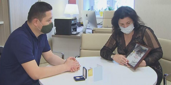 &laquo;Қайырымдылық керуені&raquo; жобасының жеңімпазы балаларға ағылшын тілін тегін үйретеді