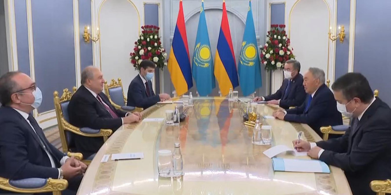 Елбасы Нұрсұлтан Назарбаев Армения Президенті Армен Саркисянмен кездесті