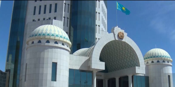 К чему приведут новые поправки в Конституцию РК?