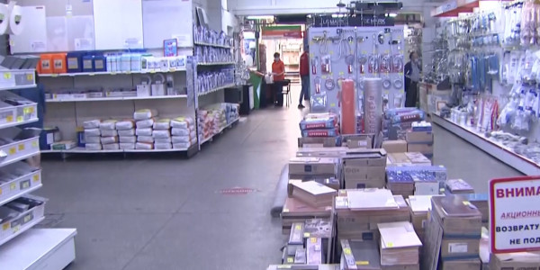 Торговые центры и магазины проверили на соблюдение саннорм в Алматы