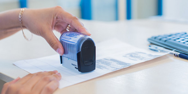 Больше 100 фальшивых паспортов вакцинации изготовили в Алматы