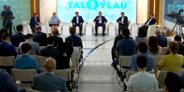 Асхат Оралов: Конституцияға енгізілетін өзгерістер &ndash; саяси реформалардың басы ғана