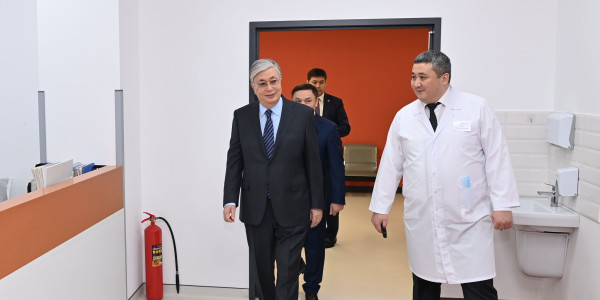 Президент &laquo;Viamedis Kokshetau&raquo; клиникалық оңалту орталығының жұмысымен танысты