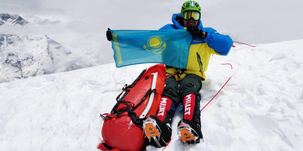 Мақсұт Жұмаев Тәуелсіздіктің 30 жылдығына орай Гималайдың Лобуче шыңын бағындырды