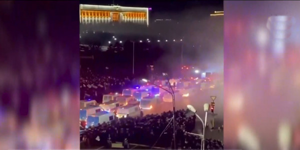 Ресми мәлімет: 95 полицей жарақат алып, 37 автокөлік бүлінген