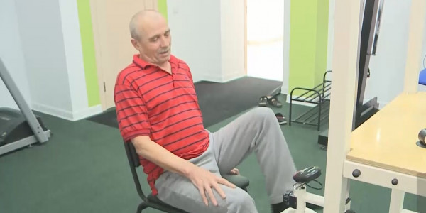 Жители Караганды получили компенсацию за сопровождение на реабилитацию людей с особыми потребностями