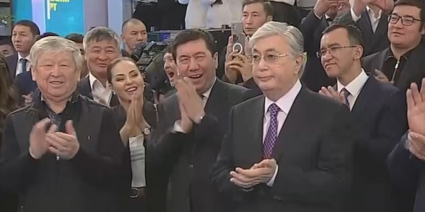 Тоқаев РҚШ-та Exit poll-дың қорытындысымен танысты