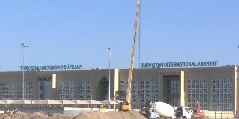 Строители туркестанского аэропорта несколько месяцев не могут получить зарплату