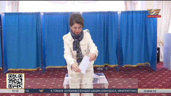 Аида Балаева республикалық референдумда дауыс берді