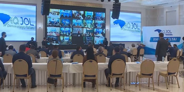 &laquo;Ақ жол&raquo; партиясы сайлауалды бағдарламасының жобасын талқылады