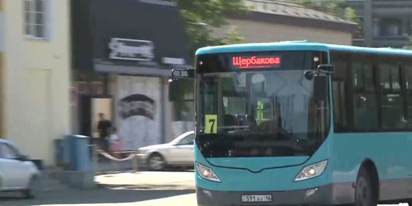 Өскеменде қоғамдық көліктерге 400 жүргізуші керек