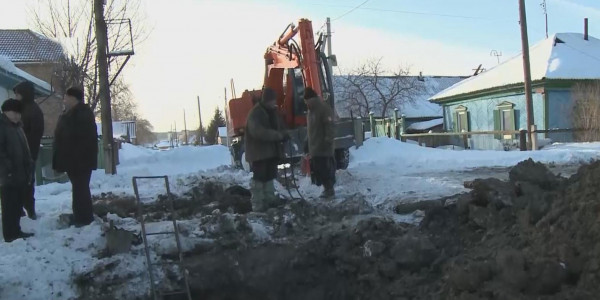 Өскемендегі қырық жамау құбырлар сыр бере бастады