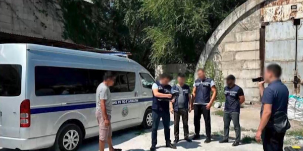 Алматыда 2 есірткі зертханасы мен үлкен қойма жойылды