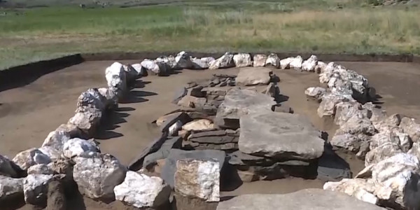 Елеке сазынан сақ дәуіріне тән алтын бұйымдар табылды