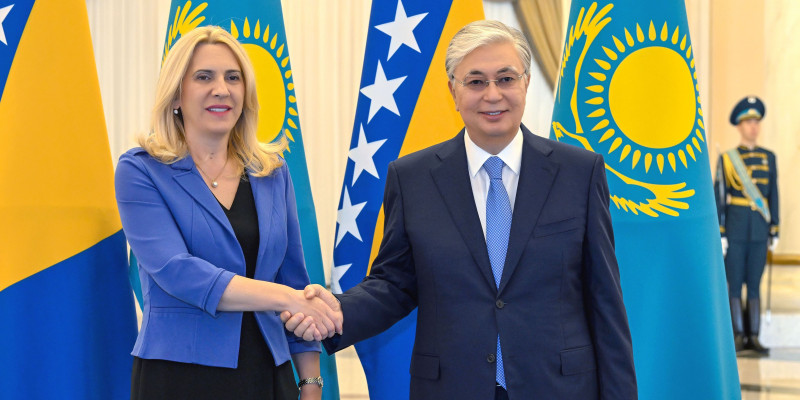Президент Казахстана провел встречу с Председателем Президиума Боснии и Герцеговины