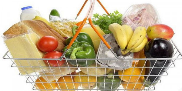 Более 1 млн казахстанцев получат выплату средств за продуктово-бытовые наборы