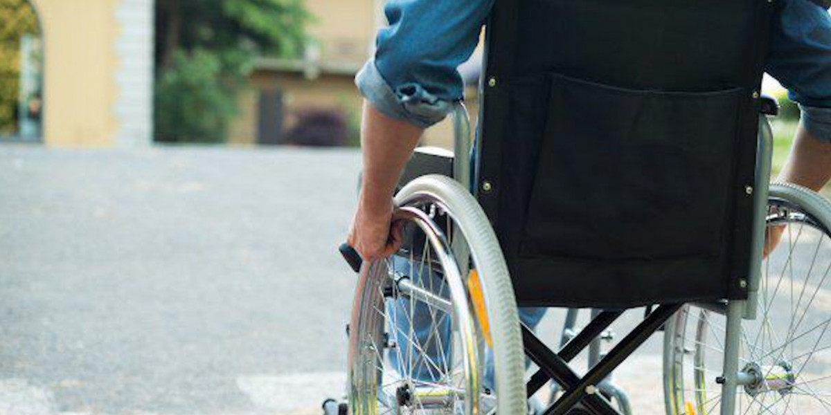 Инвалидам и многодетным семьям возместят 15 тысяч тенге за комуслуги