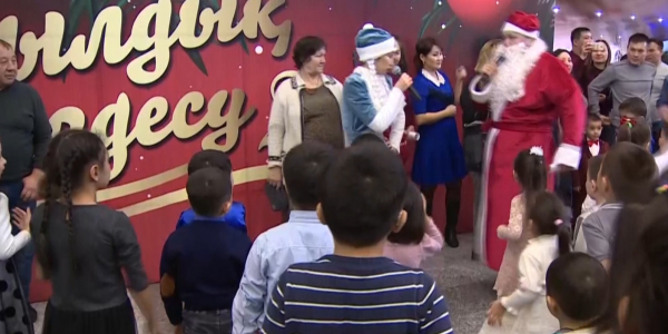 Свыше 1000 человек посетило новогодний концерт Агентства &laquo;Хабар&raquo;