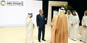 Глава государства принял участие в церемонии открытия саммита «Неделя устойчивого развития Абу-Даби»