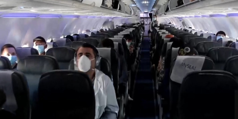 Питер Гриффитс рассказал о соблюдении санитарных норм на борту самолёта
