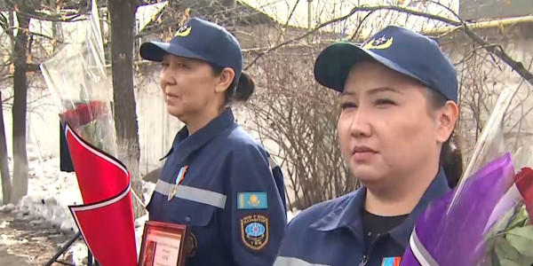 Сотрудницы Алматинского МЧС в числе первых отправились на помощь пострадавшим от землетрясения в Турции