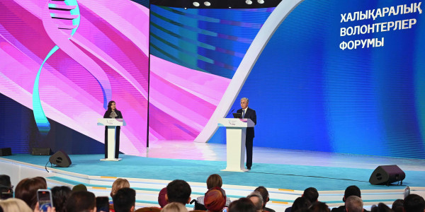 Мемлекет басшысы Халықаралық волонтерлер форумына қатысты