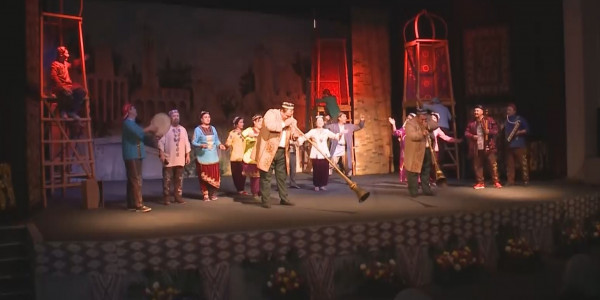 Шымкентте қалалық Өзбек драма театры 18-ші маусымын ашты