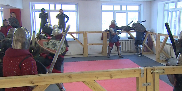 &laquo;Ұлы даланың жеті қыры&raquo;: Ер қаруы &ndash; бес қару