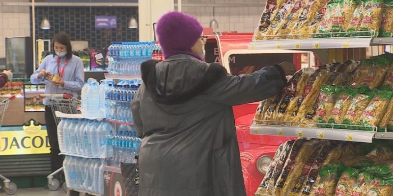На рост цен в продуктовых магазинах массово жалуются казахстанцы