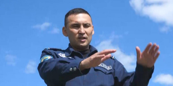 В СКО полицейский спас утопающего