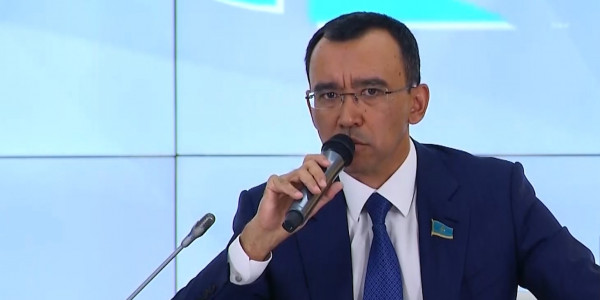 Спикер Сената М. Ашимбаев принял участие в работе диалоговой площадки &laquo;Талқылау&raquo;