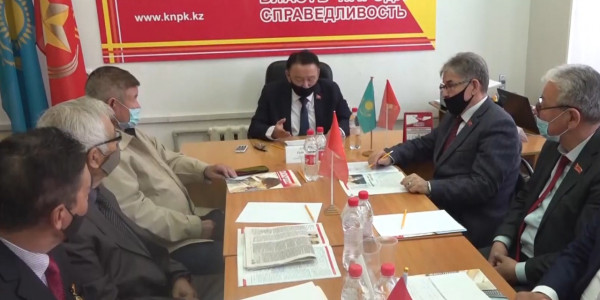 Объединить отдалённые сёла Атырауской области предложила КНПК