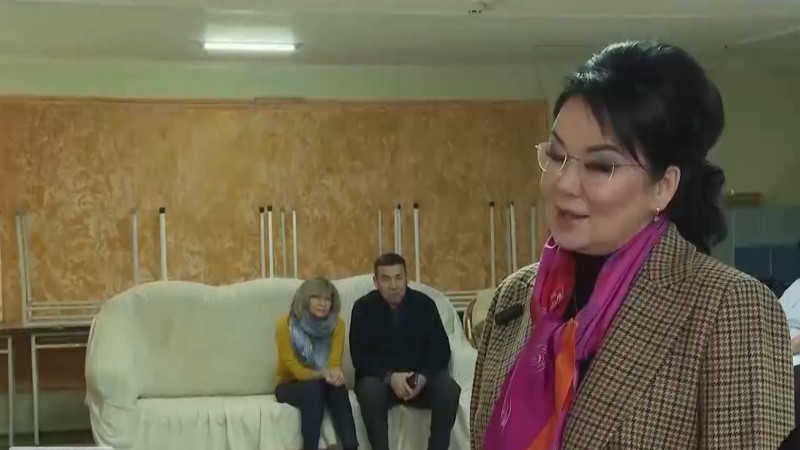 Салтанат Турсынбекова посетила центр психического здоровья в Павлодаре