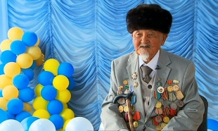 &laquo;Жеңіске құрмет!&raquo; шарасы аясында Күрішбек қарияға құрмет көрсетілді