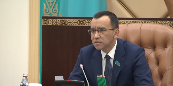 Нұрсұлтан Назарбаев өкілеттіктерінен айырылды