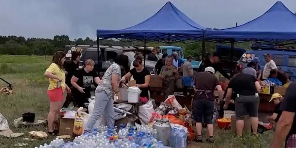 &laquo;Рискуют жизнью&raquo; - волонтеры просят страховать их жизни на государственном уровне