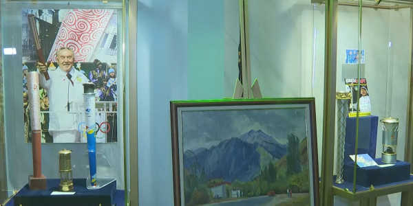 Елбасына тиесілі жәдігерлер &laquo;Алматы &ndash; Тәуелсіздіктің алтын бесігі&raquo; көрмесінде қойылды