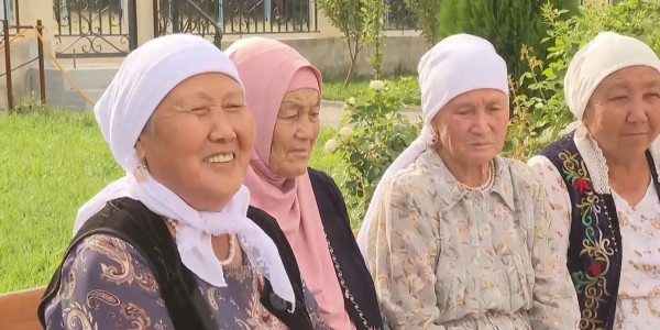 Жамбыл облысының Абай ауылында зейнеткерлер елдің алғысына бөленді