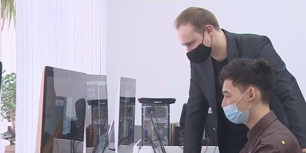 Елордада алып кранды тізгіндейтін маман тапшы