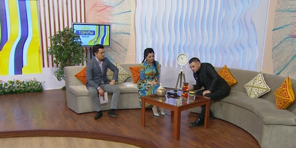 Мағауия Сарбасов, Сансызбай Бекболатов, Бекмұхамед Мұқатай, Ахай Жұмамұратов, Мақсат Мәліков, Азамат Әбікенұлы, Несібелі Нұрманқызы, Салтанат Тәкеева, Фурхат Құрбанов, Фархат Қаналы, Шахаризат Сейдахмет. &laquo;Таңғы Хабар&raquo;