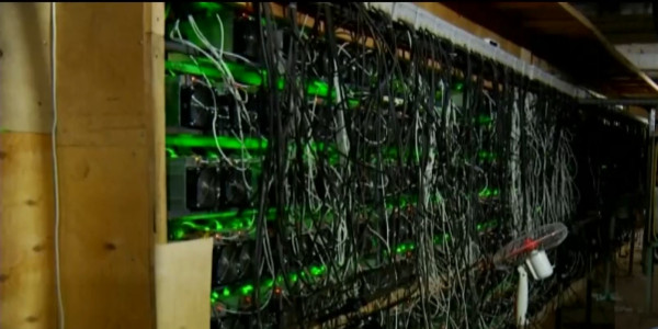 В Мажилисе взяли в разработку законопроект по противодействию финансовым пирамидам