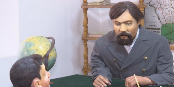 Алтынсарин өмір жолын түрік тіліне аударған Экрем Аян Қостанайға барды